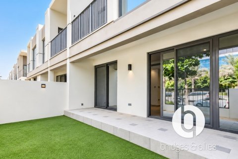 Adosado en Tilal Al Ghaf, Dubai, 3 dormitorios, 202 m², № 141868 - foto 2