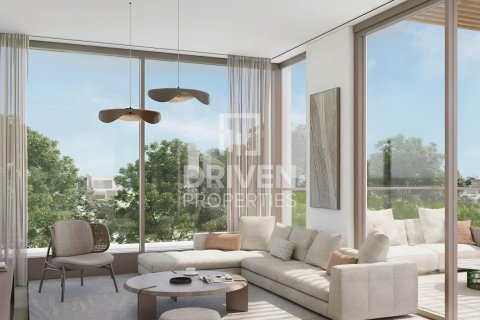 Villa in Dubai Land, Dubai 4 bedrooms, 380 sq.m. № 86833 - photo 6