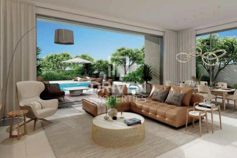 Villa en Jebel Ali, Dubai, 4 dormitorios, 676 m², № 86844 - foto 2