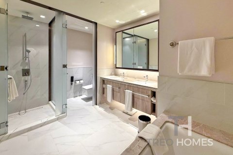 Apartment in Address Harbour Point, Dubai Creek Harbour (The Lagoons), Dubai 2 bedrooms, 102 sq.m. № 16317 - photo 13