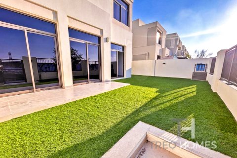 Maison de ville à Town Square, Dubai, 4 chambres, 228 m², № 16318 - photo 1