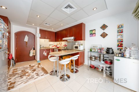Villa in Arabian Ranches, Dubai 3 bedrooms, 259 sq.m. № 16307 - photo 9