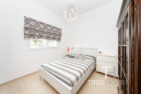 Villa in Arabian Ranches, Dubai 3 bedrooms, 259 sq.m. № 16307 - photo 13