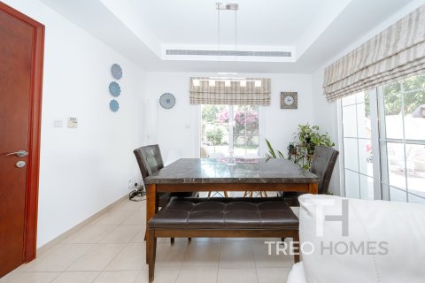 Villa in Arabian Ranches, Dubai 3 bedrooms, 259 sq.m. № 16307 - photo 8