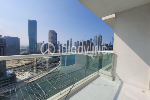 Снять в аренду квартиру в DAMAC Maison Privé, Бизнес-Бэй, Дубай: 1 спальня, 91м², № 53811 - фото 2