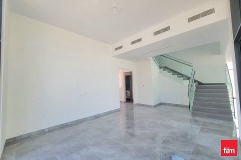 Villa en Al Furjan, Dubai, 4 dormitorios, 339.1 m², № 40252 - foto 1