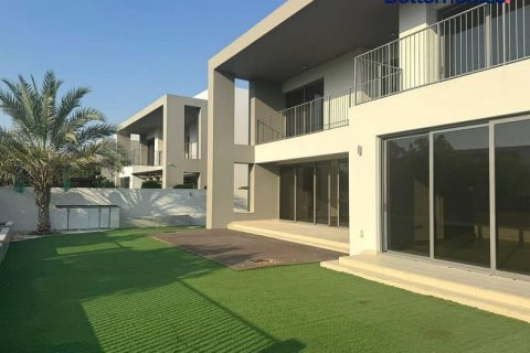 Снять в аренду виллу в Дубай Хилс Эстейт, Дубай: 5 спален, 541м², № 57993 - фото 1