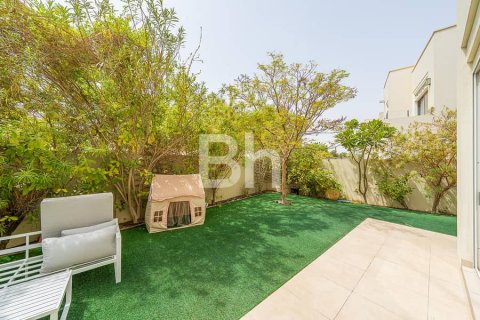 Villa in Arabian Ranches 2, Dubai 4 bedrooms, 300 sq.m. № 57999 - photo 18