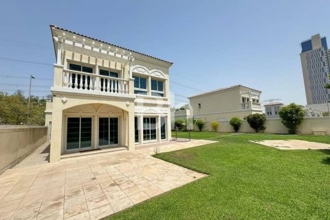 Villa in Jumeirah Village Triangle, Dubai 2 bedrooms, 706 sq.m. № 57998 - photo 5