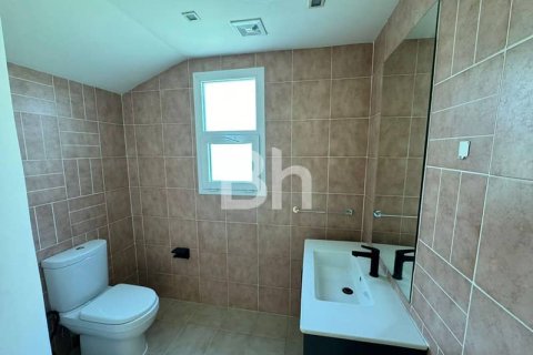 Villa in Jumeirah Village Triangle, Dubai 2 bedrooms, 706 sq.m. № 57998 - photo 7