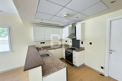 Villa in Jumeirah Village Triangle, Dubai 2 bedrooms, 706 sq.m. № 57998 - photo 11