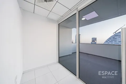 Office in Business Bay, Dubai 177 sq.m. № 62072 - photo 10