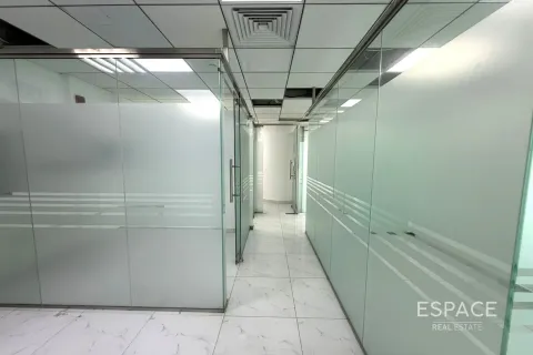 Снять в аренду офис в Бизнес-Бэе, Дубай: 177м², № 62072 - фото 4