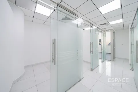 Office in Business Bay, Dubai 177 sq.m. № 62072 - photo 11