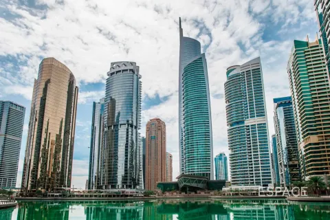 Office in Jumeirah Lake Towers, Dubai 107 sq.m. № 62070 - photo 5