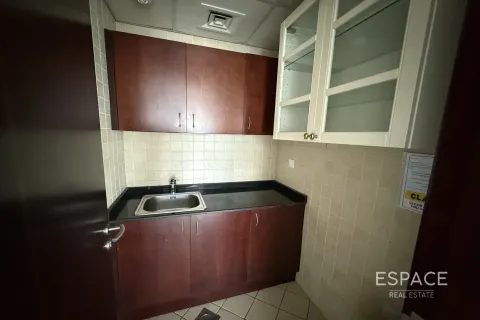 Снять в аренду офис в Джумейра Лейк Тауэрс, Дубай: 107м², № 62070 - фото 6