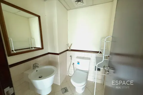 Снять в аренду офис в Джумейра Лейк Тауэрс, Дубай: 107м², № 62070 - фото 7