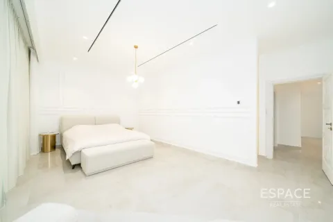 Villa en Palm Jumeirah, Dubai, 4 dormitorios, 483 m², № 62075 - foto 15