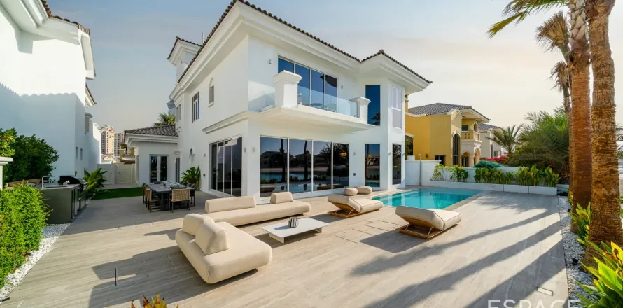 Villa en Palm Jumeirah, Dubai, 4 dormitorios, 483 m², № 62075