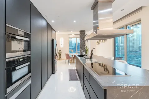 Снять в аренду квартиру в Дубай Марине, Дубай: 3 спальни, 195м², № 62073 - фото 5