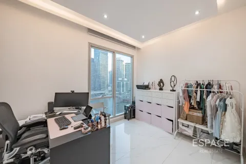 Снять в аренду квартиру в Дубай Марине, Дубай: 3 спальни, 195м², № 62073 - фото 8