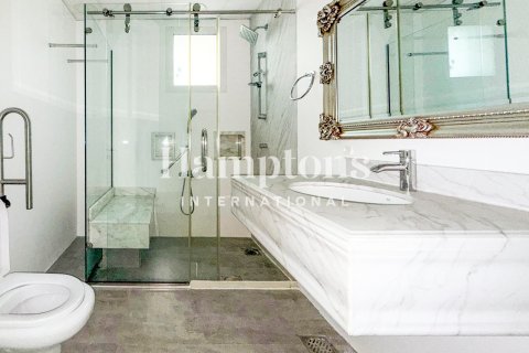 Townhouse in Al Quoz Industrial Area, Al Quoz, Dubai 5 bedrooms, 365.94956215 sq.m. № 74378 - photo 8