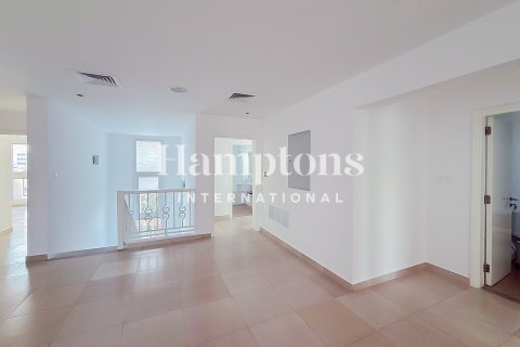 Townhouse in Al Quoz Industrial Area, Al Quoz, Dubai 5 bedrooms, 365.94956215 sq.m. № 74378 - photo 21