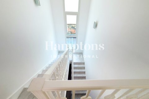 Townhouse in Al Quoz Industrial Area, Al Quoz, Dubai 5 bedrooms, 365.94956215 sq.m. № 74378 - photo 4