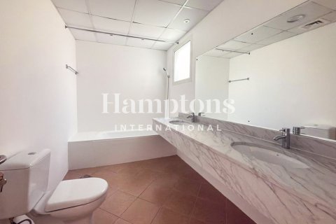 Townhouse in Al Quoz Industrial Area, Al Quoz, Dubai 5 bedrooms, 365.94956215 sq.m. № 74378 - photo 14