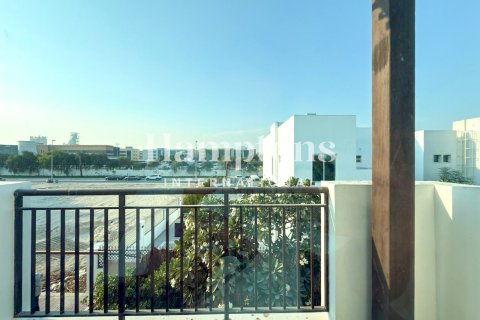 Townhouse in Al Quoz Industrial Area, Al Quoz, Dubai 5 bedrooms, 365.94956215 sq.m. № 74378 - photo 23