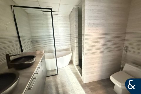 Appartement à Motor City, Dubai, 2 chambres, 151 m², № 74453 - photo 15