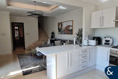 Купить виллу в The Sustainable City, Дубай: 3 спальни, 195м², № 74450 - фото 11