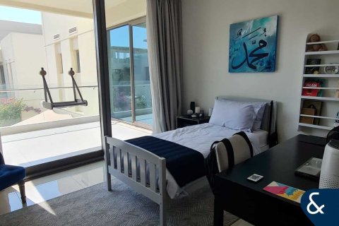 Купить виллу в The Sustainable City, Дубай: 3 спальни, 195м², № 74450 - фото 15