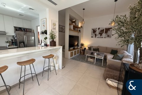 Villa in Dubai Land, Dubai 4 bedrooms, 223 sq.m. № 98407 - photo 21