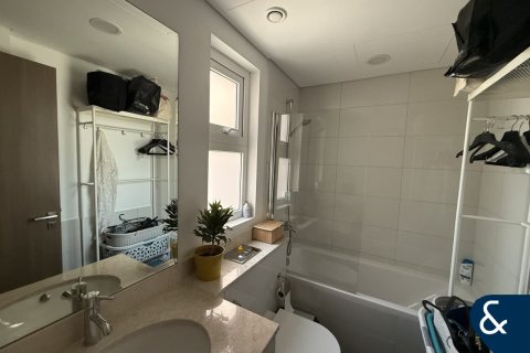 Villa in Dubai Land, Dubai 4 bedrooms, 223 sq.m. № 98407 - photo 13