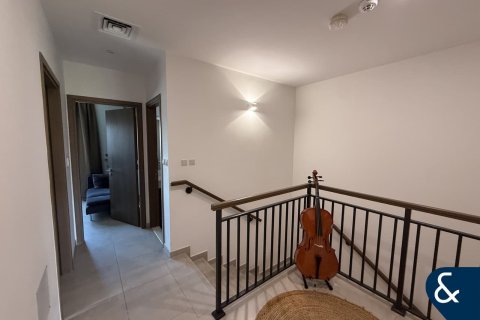 Villa in Dubai Land, Dubai 4 bedrooms, 223 sq.m. № 98407 - photo 11