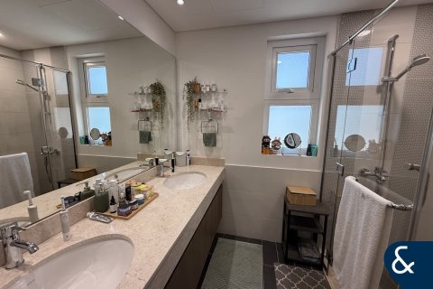 Villa in Dubai Land, Dubai 4 bedrooms, 223 sq.m. № 98407 - photo 16