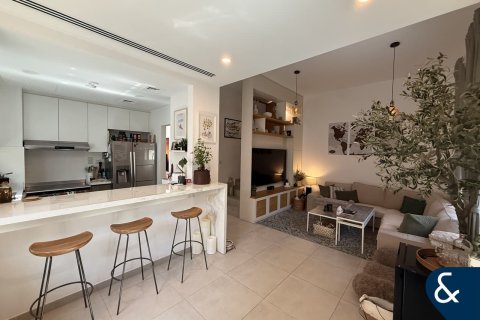 Villa in Dubai Land, Dubai 4 bedrooms, 223 sq.m. № 98407 - photo 3