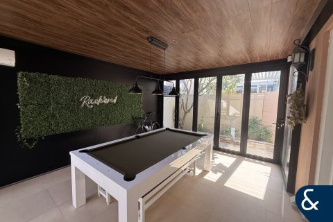 Villa in Dubai Land, Dubai 4 bedrooms, 223 sq.m. № 98407 - photo 2