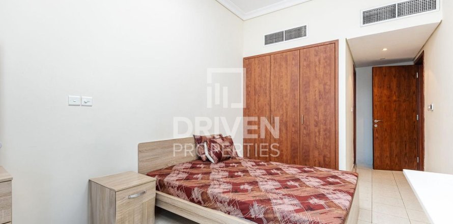 Apartment in Jumeirah Lake Towers, Dubai 3 bedrooms, 142.14 sq.m. № 137129