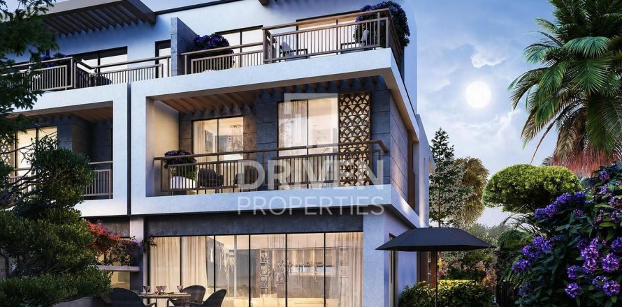 Villa in Dubai 4 bedrooms, 170.2 sq.m. № 137138