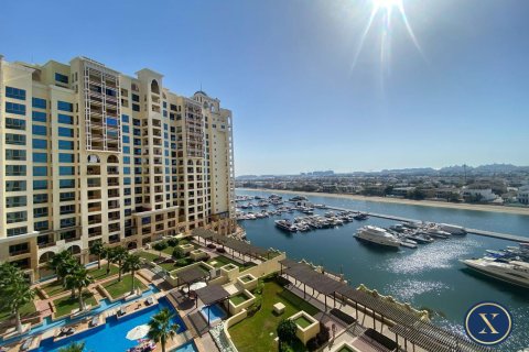 Appartement à Marina Residences, Palm Jumeirah, Dubai, 2 chambres, 161 m², № 46264 - photo 1