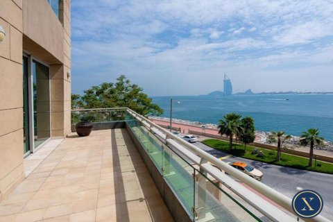 Appartement à The Crescent, Palm Jumeirah, Dubai, 3 chambres, 318 m², № 46262 - photo 1