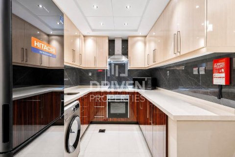 Apartment in Downtown Dubai (Downtown Burj Dubai), Dubai 1 bedroom, 75.25 sq.m. № 140647 - photo 8