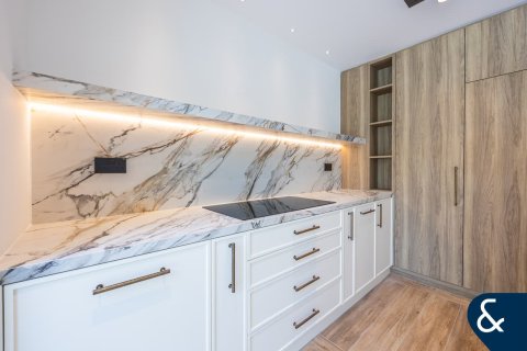 Купить виллу в The Springs, Дубай: 4 спальни, 210м², № 78854 - фото 7