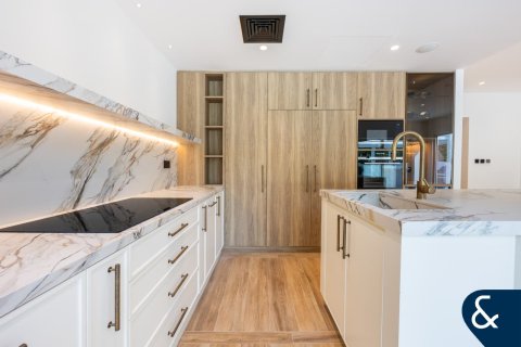 Купить виллу в The Springs, Дубай: 4 спальни, 210м², № 78854 - фото 6