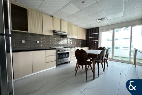 Apartamento en Jumeirah Lake Towers, Dubai, 3 dormitorios, 260 m², № 78855 - foto 9