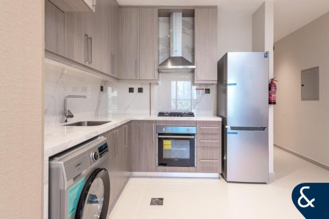 Apartment in Downtown Dubai (Downtown Burj Dubai), Dubai 3 bedrooms, 173 sq.m. № 91631 - photo 4