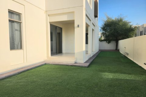 Villa à Dubai, 4 chambres, 401 m², № 97210 - photo 2