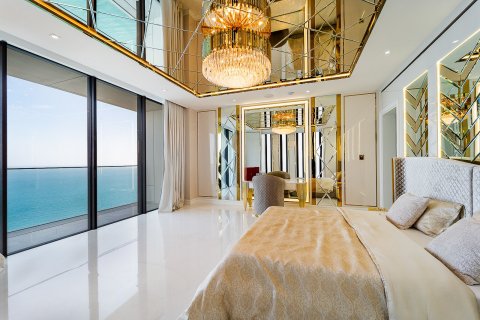 Apartment in Palm Jumeirah, Dubai 3 bedrooms, 317 sq.m. № 96943 - photo 11